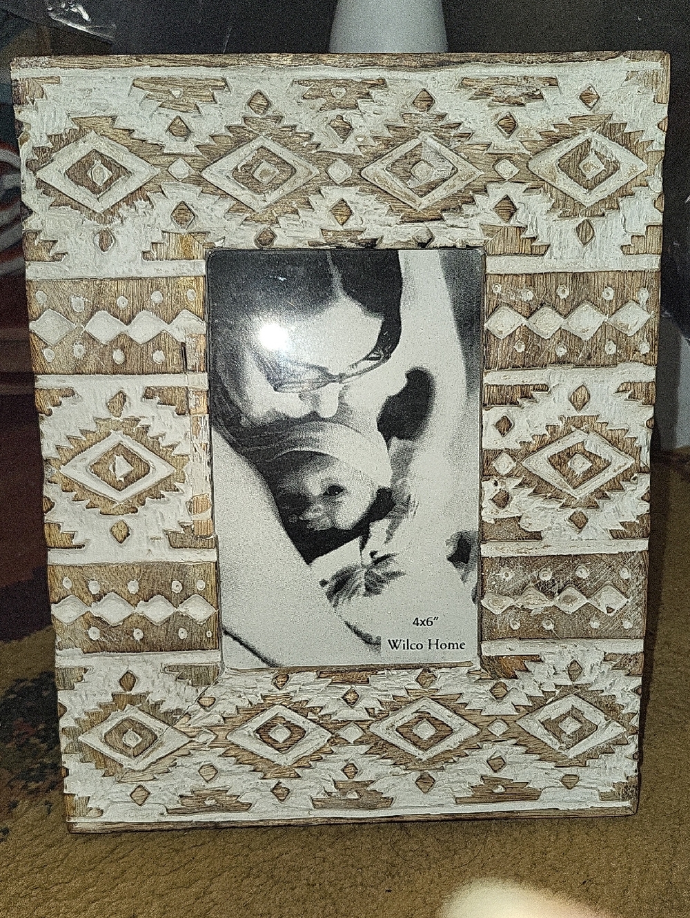 White and Natural Carved Wood Picture Frame - 4x6